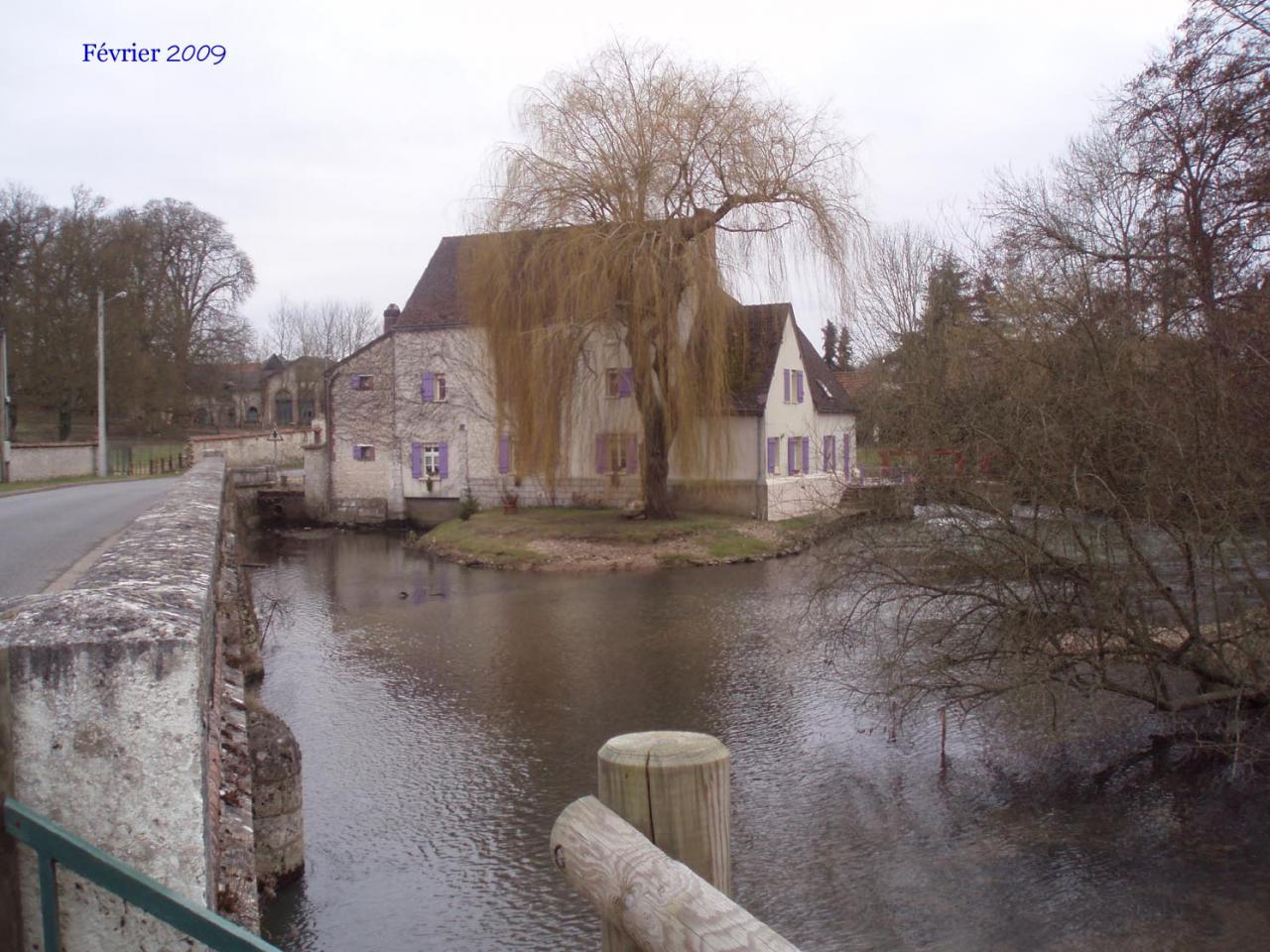 15a  le pont et le moulin 2009