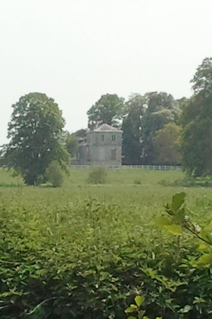 Ancien_château_de_Ver-lès-Chartres_Eure-et-Loir_(France)